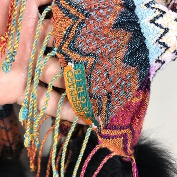 St Bernard Sports Chevron Pom Pom Fringe Scarf - Picture 9 of 9